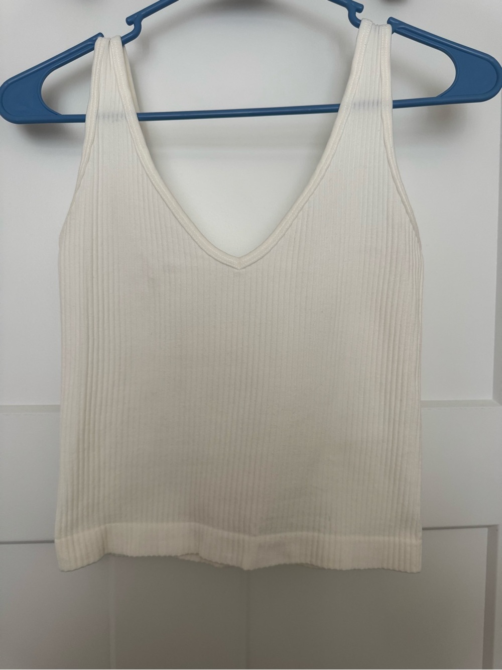 Aura Ribbed V-Neck Tank Top - Cream